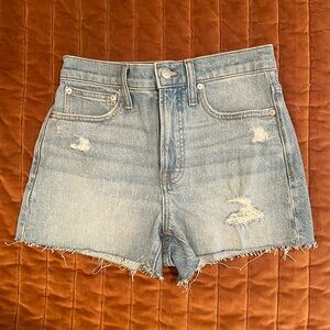 Madewell perfect jean shorts size 25